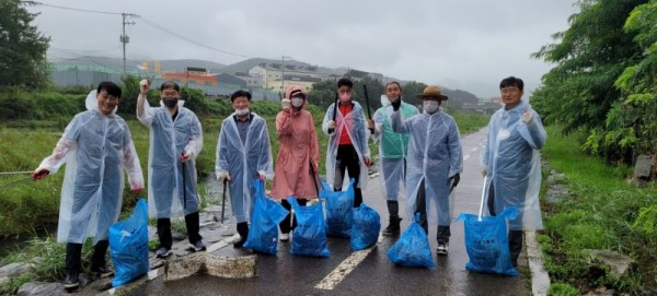 광주시+도척면,+고향+찾는+귀성객+위해+마을+대청소+구슬땀+(1).jpg