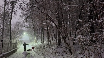 늦저녁 집 앞 눈 치우는 아이, 기흥동은 네가 가장 사랑스러웠다