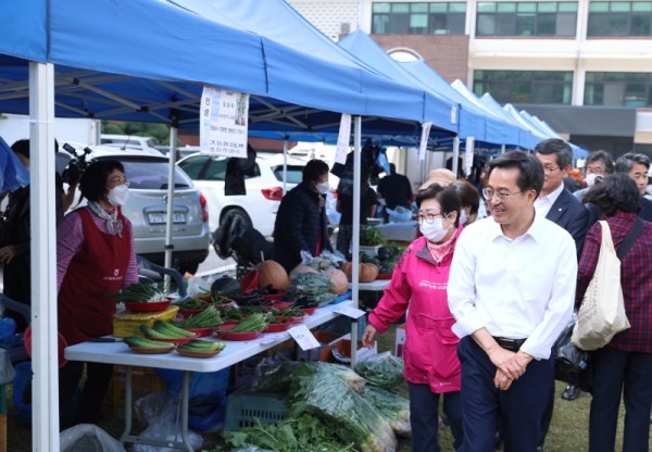 농산물+직거래+장터+및+플리마켓+방문(1).jpg