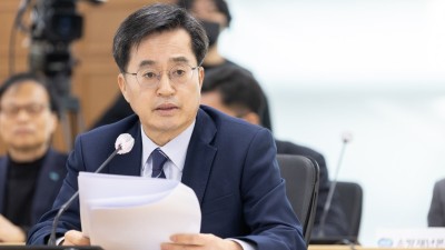 김동연, 챗 GPT 도입방안 토론서 “일단 써보자. 작은 것부터 활용방안 찾아야”