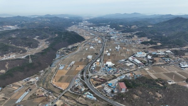 1-1. 시스템반도체 클러스터 국가첨단산업단지 후보지로 지정된 용인특례시 처인구 이동읍과 남사읍 일대 전경(항공).jpg