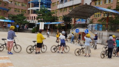 용인특례시, 초등학교 25곳서 찾아가는 자전거 안전교육