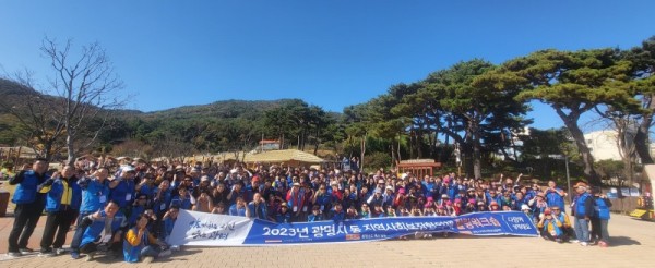 (광명3)광명시는 2일 충청남도 예산군 일대에서 동 지역사회보장협의체 위원 역량 강화를 위한 워크숍을 진행했다.jpg