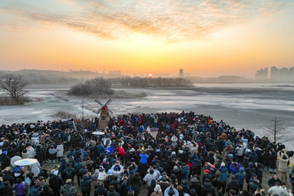 (사진)왕송호수 해맞이 행사(1).jpg