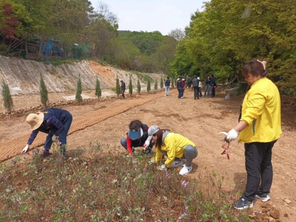보도자료5-2+소래산+등산로+쉼터+조성.jpg