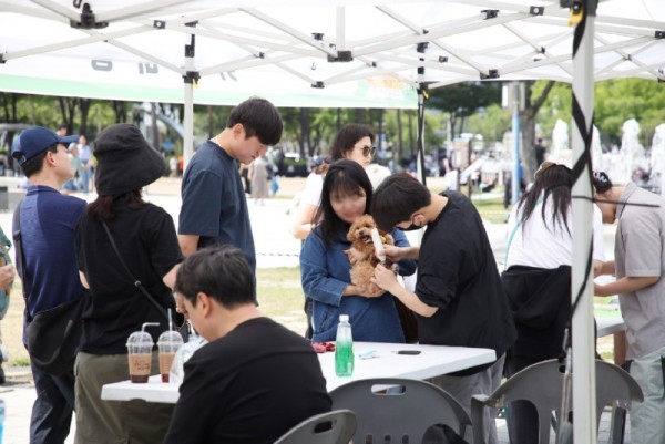 2_1_안양 반려동물 사랑나눔축제(건강상담)(2).jpg