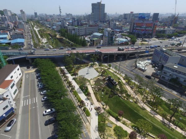 사진4. (경제효과 증진형) 경북 포항시 포항철길숲.jpg