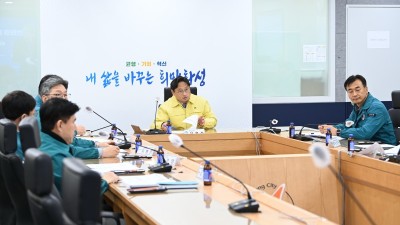 오후석 경기도 행정2부지사, 화성시 축산농가 등 폭설 피해 복구 상황 점검