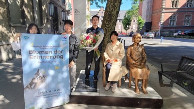 “기억해주세요” 경기도, 독일·이탈리아 소녀상에 ‘평화의 꽃배달’